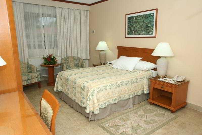 Hotel Globales Camino Real Managua Bilik gambar